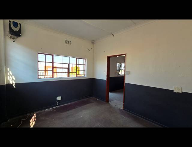 493M² WAREHOUSE TO LET IN SEBENZA